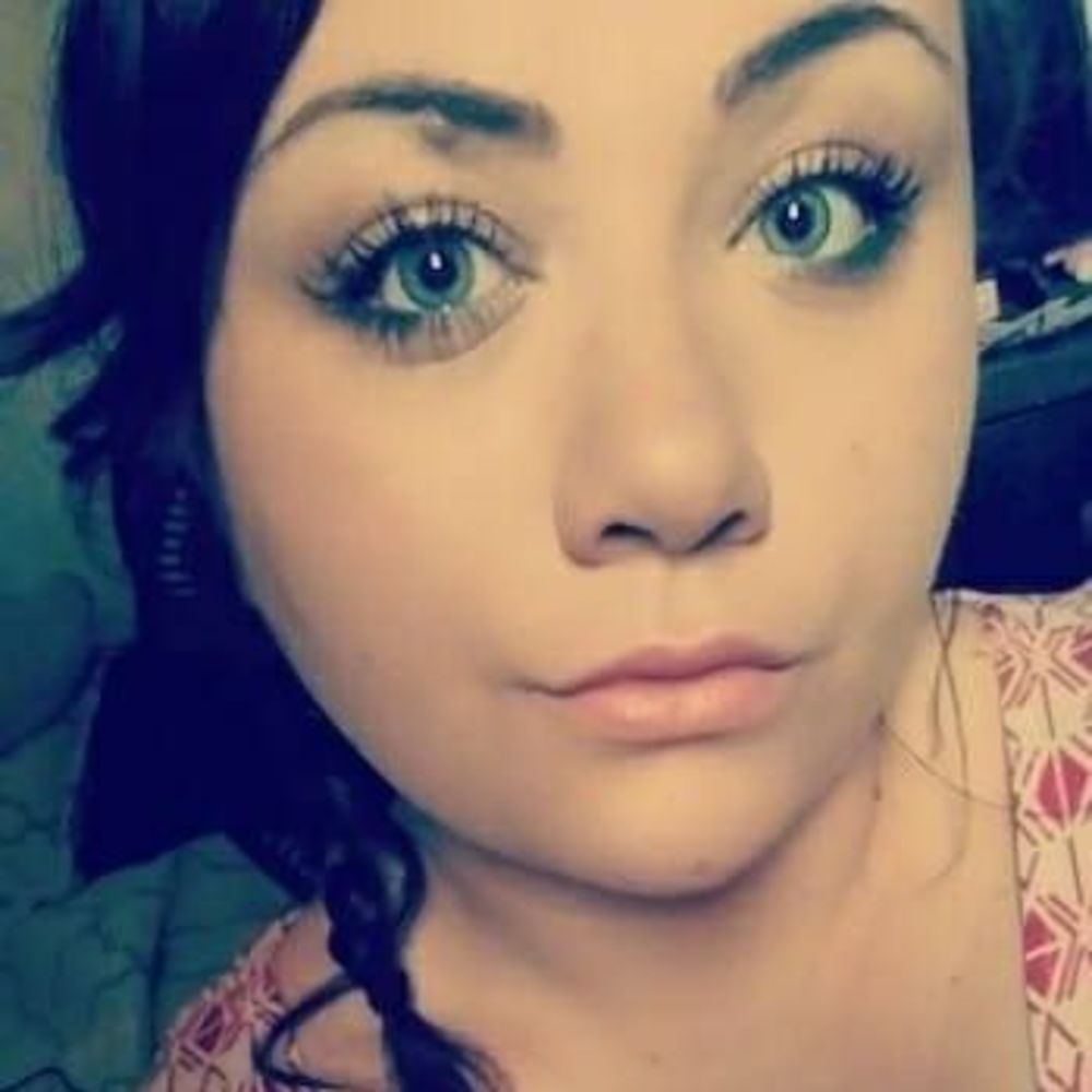 Meet your Posher, Mallory